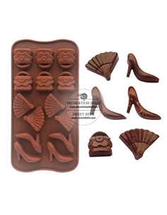 Chocolate Praline Molds in...