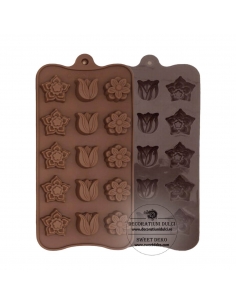 Flower-shaped candy mold:...